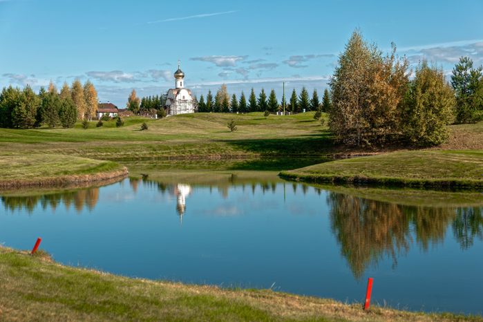 Гольф-поле клуба Dmitrov Golf Resort в Дмитровском округе