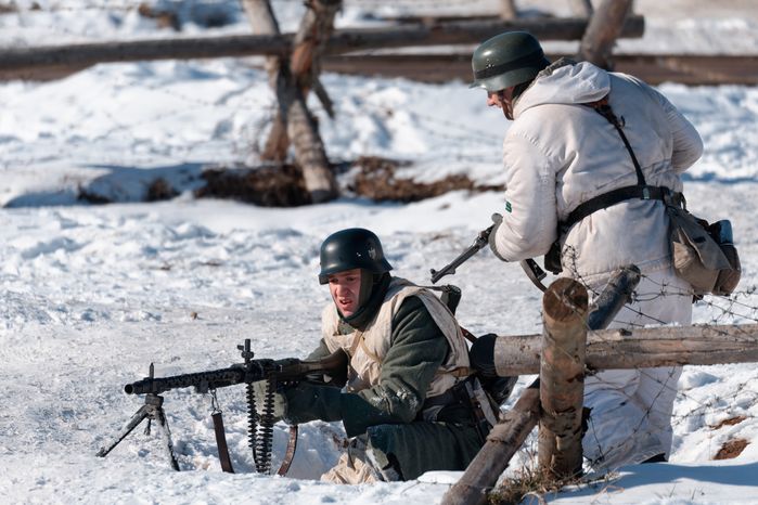 Военно-историческая реконструкция битвы за Сталинград у храма ВС РФ в Кубинке