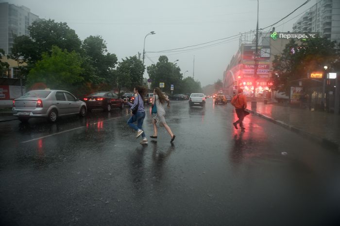 Тропические ливни накрыли Москву