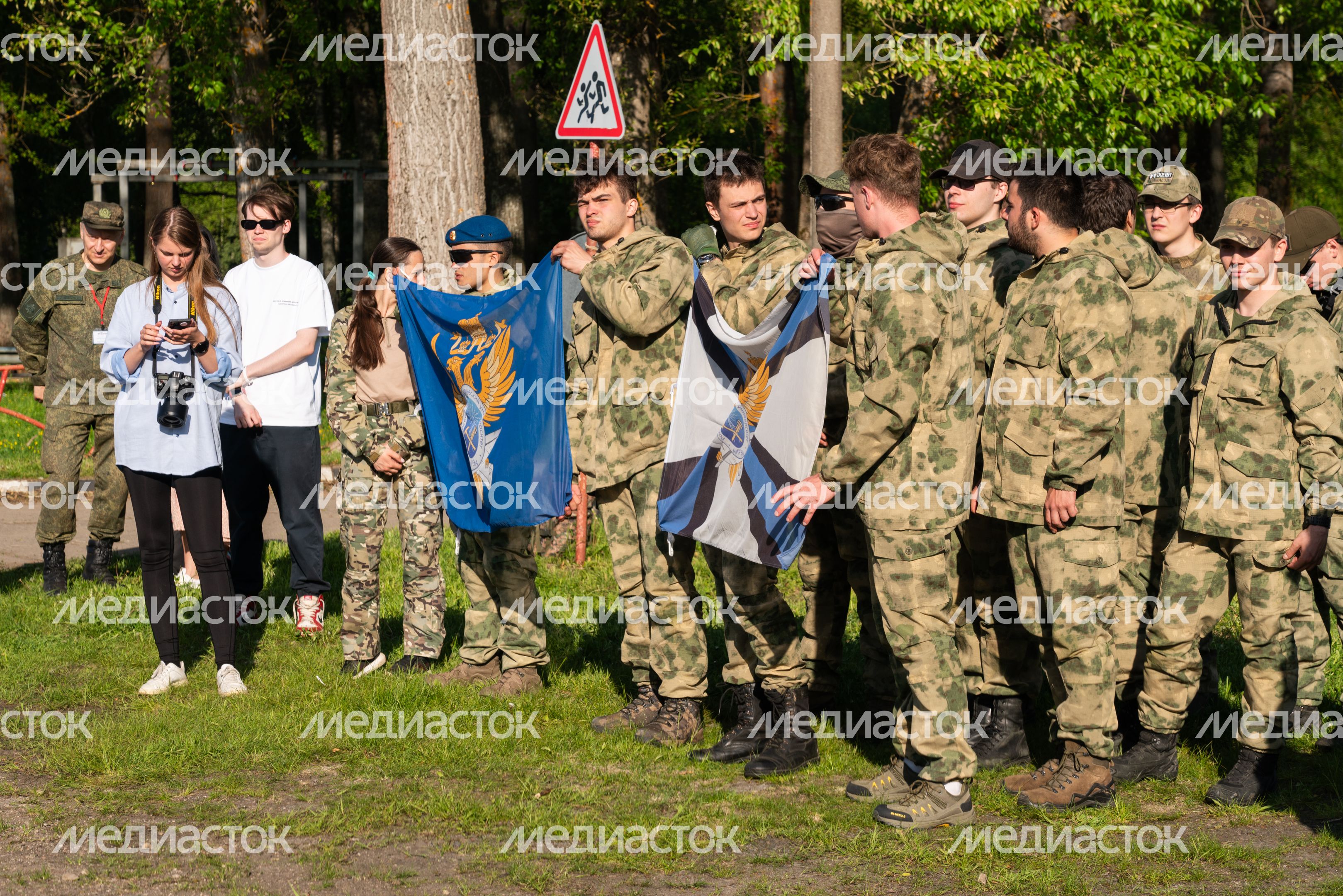 Военно-техническая игра "Арт-дуэль-2024" на аэродроме Волосово Военно-техническая игра "Арт-дуэль-2024" на аэродроме Волосово