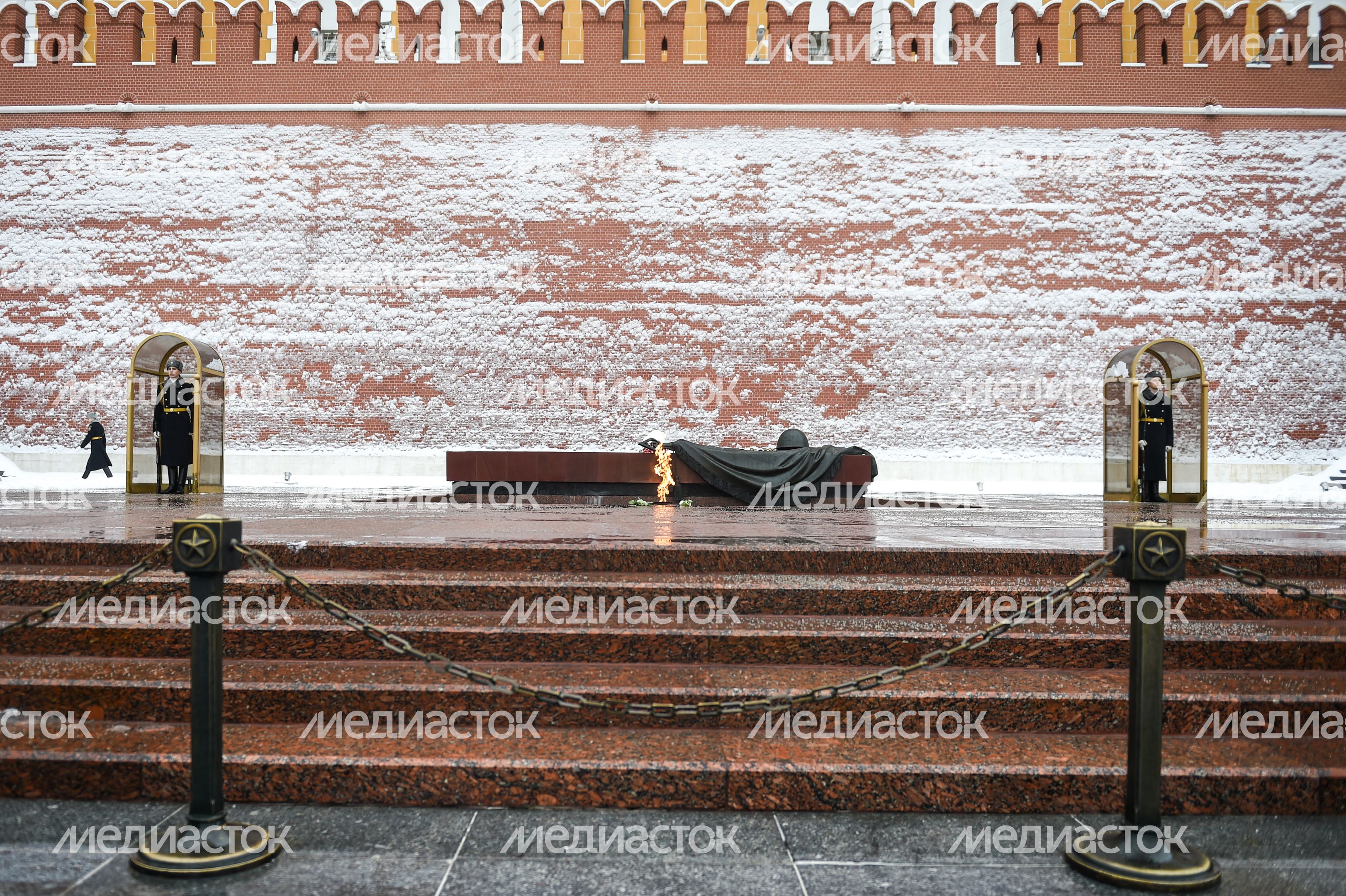 Последстивя сильного снегопада в Москве