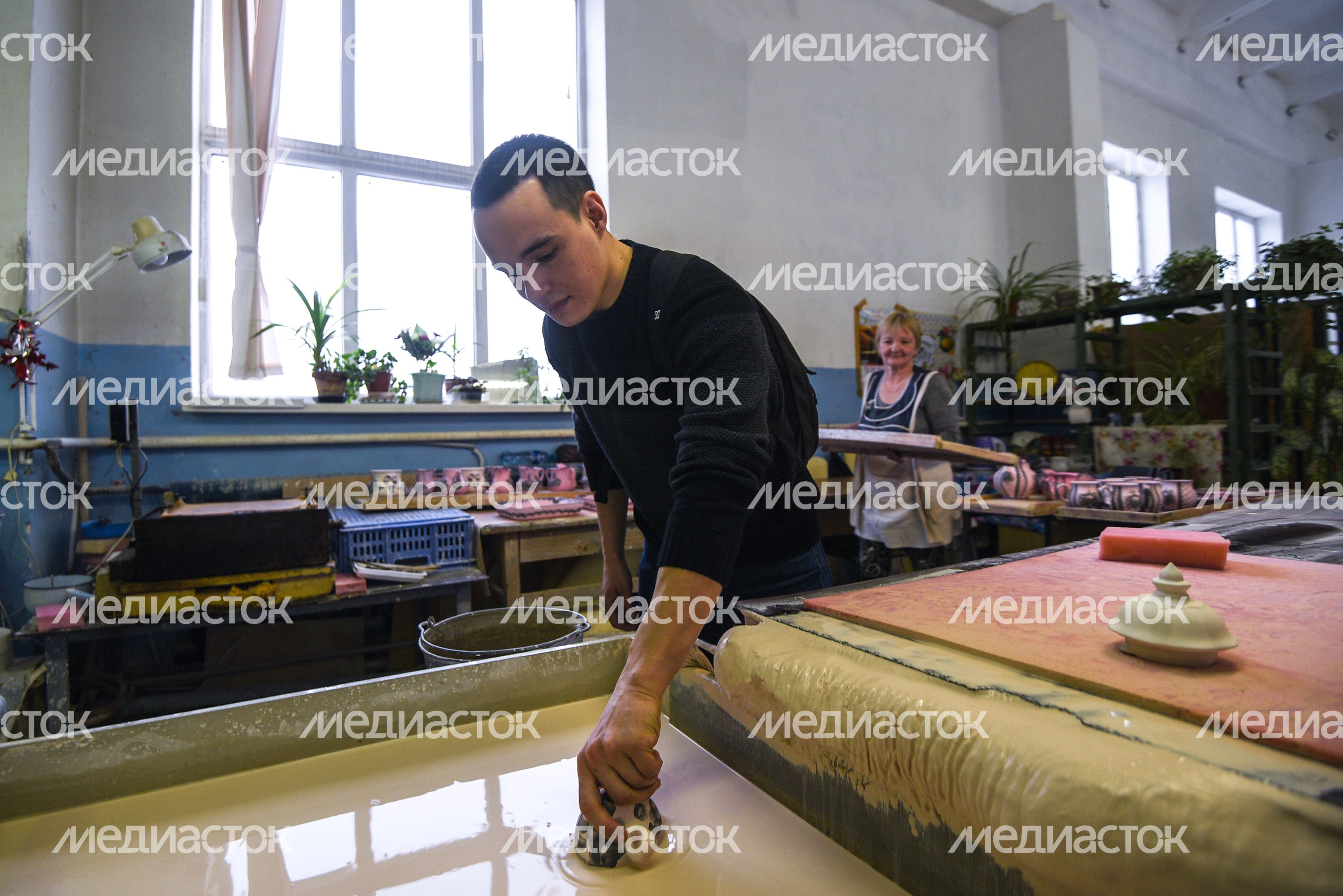 Гжельский фарфоровый завод
