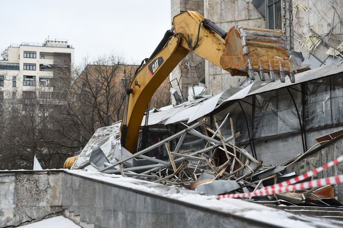 Снос кинотеатра «Соловей» в Москве