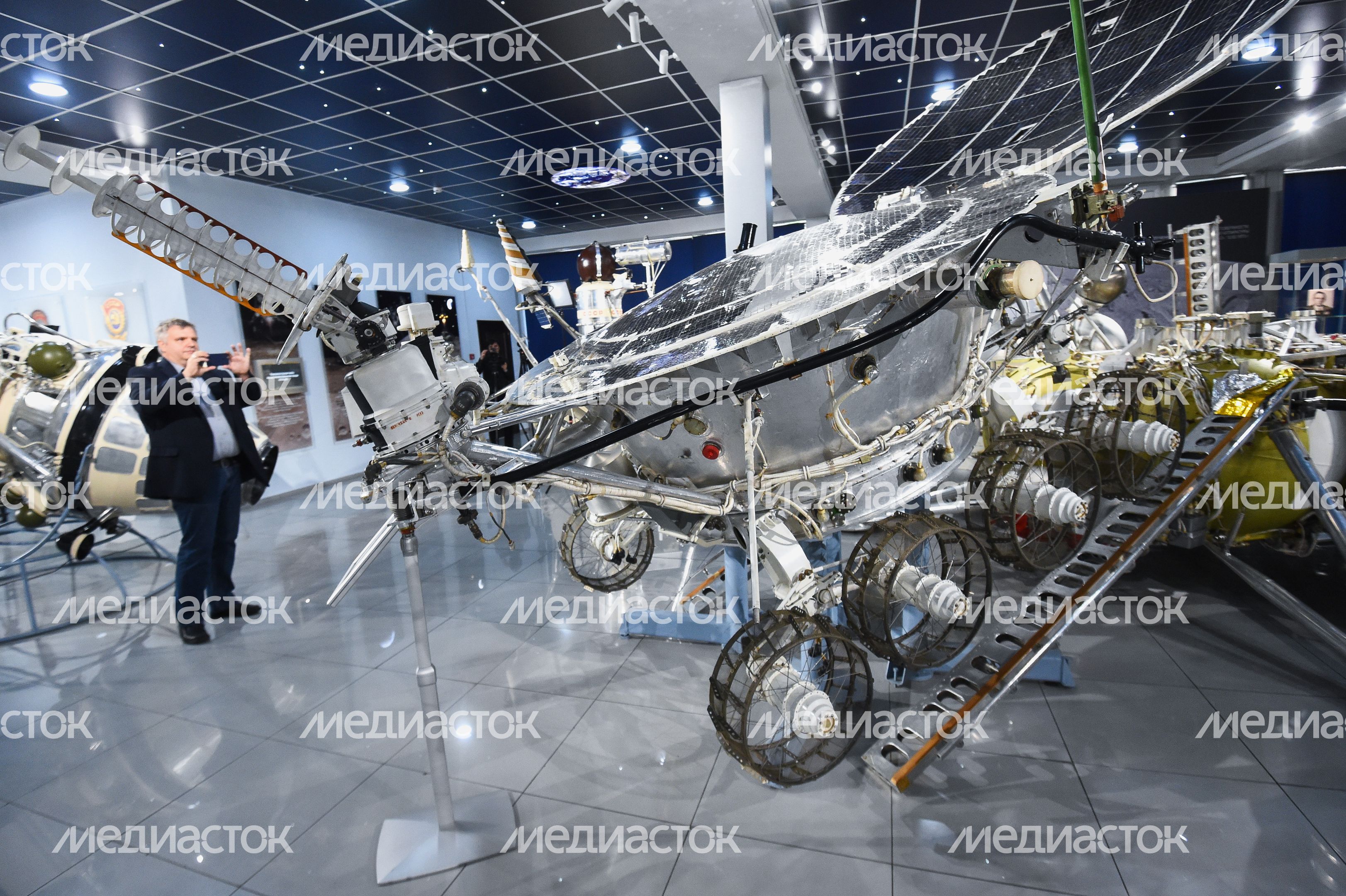 Презентация транспортных карт с героями мультфильма «Белка и Стрелка»