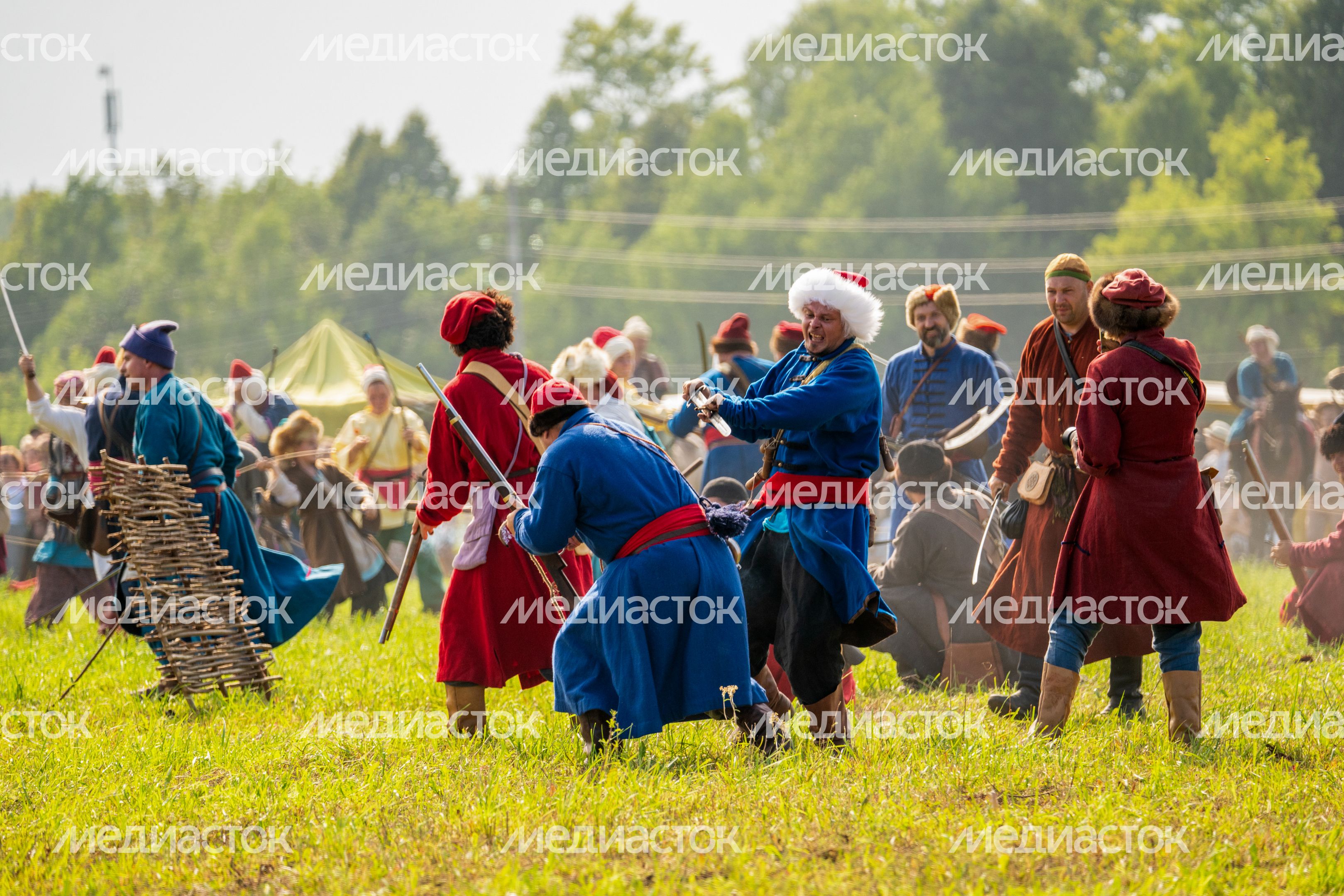 Эпоха Древней Руси XVI века на фестивале «Гуляй город» в округе Чехов Эпоха Древней Руси XVI века на фестивале «Гуляй город» в округе Чехов