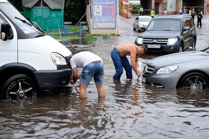 Сильный ливень прошел в Москве