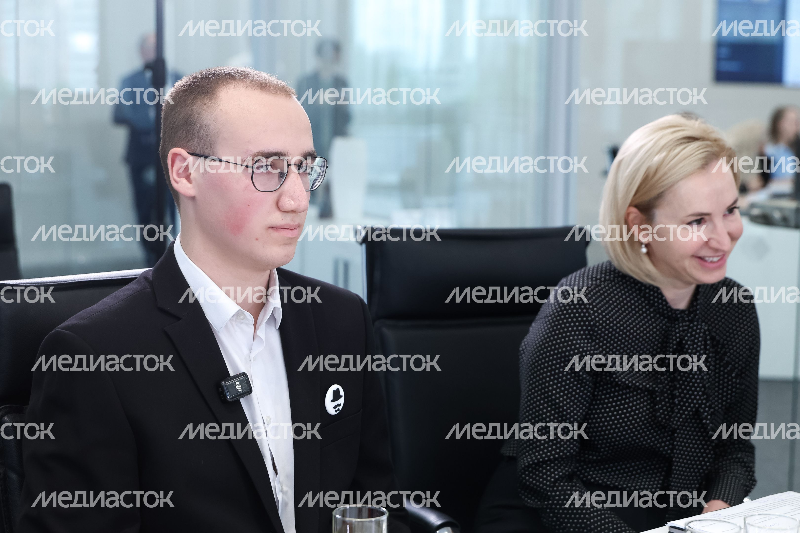 Андрей Воробьев поздравил подмосковных школьников, показавших отличные результаты на ЕГЭ