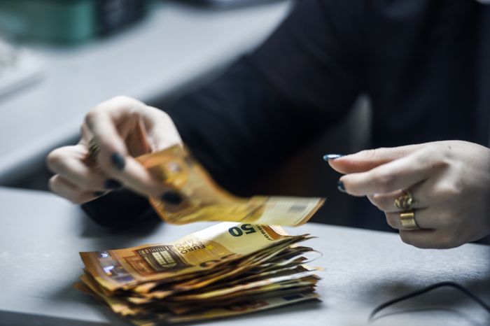 Система tax free для возврата НДС иностранцам начинает работу в России в тестовом режиме