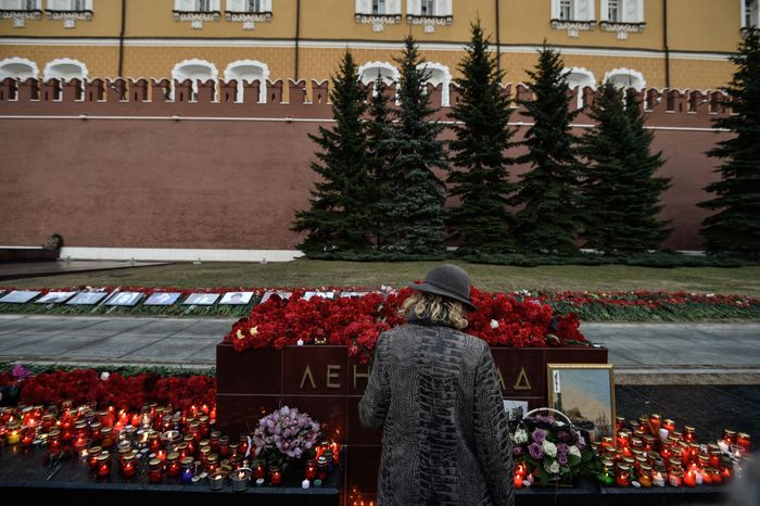 Траурный митинг памяти 11 жертв теракта в Санкт-Петербурге