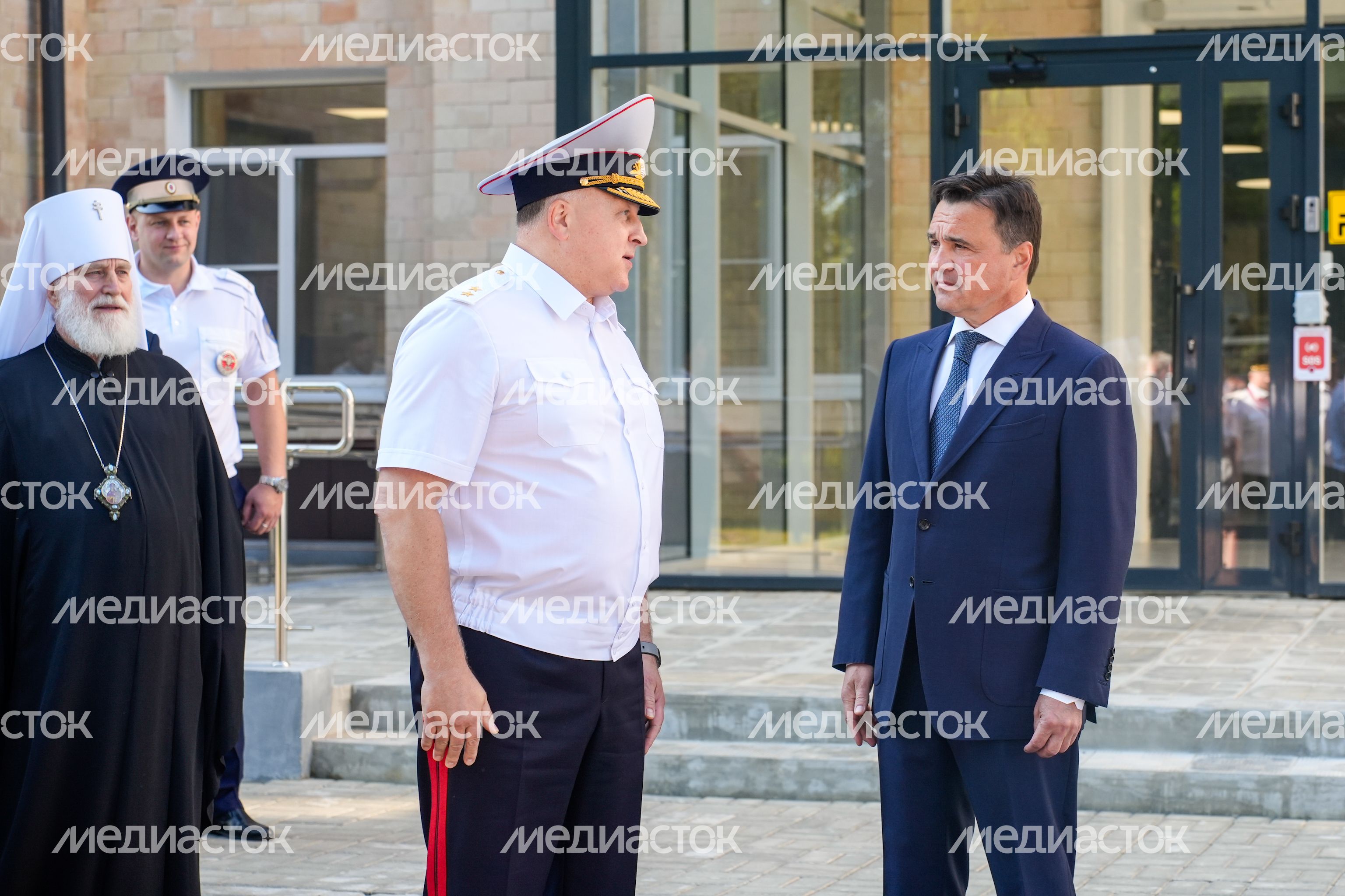 Андрей Воробьев поздравил сотрудников ГИБДД с профессиональным праздником