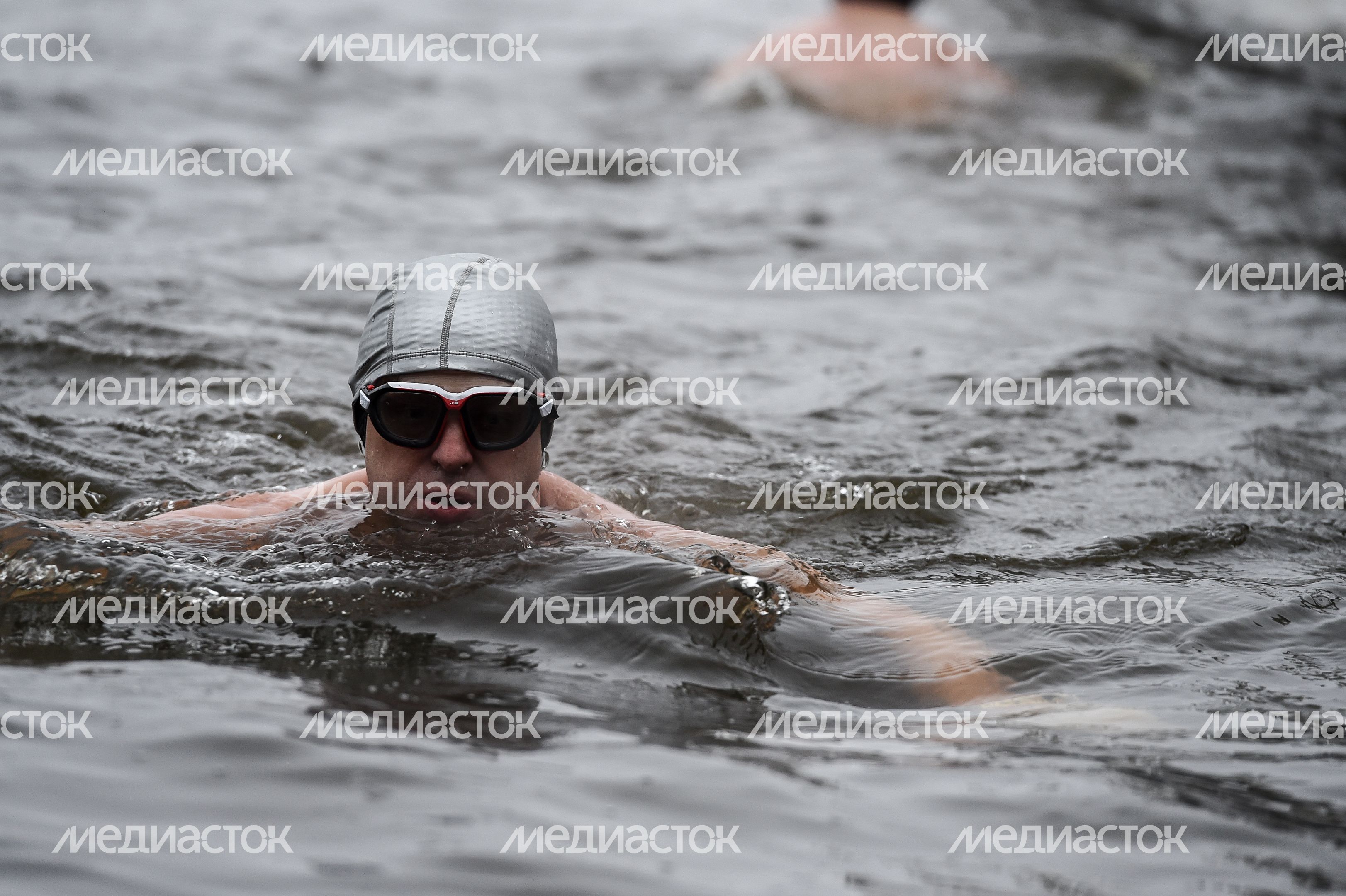 Купание моржей в Долгопрудном