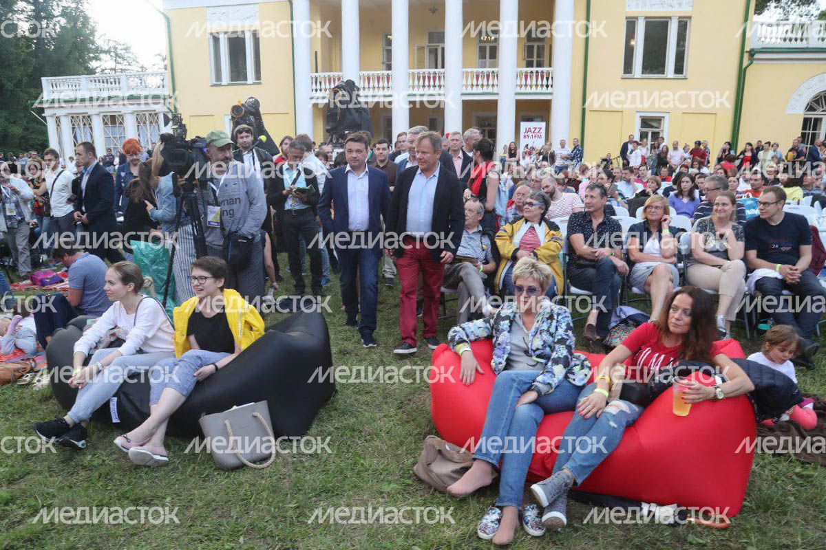 Визит Андрея Воробьева на  IV Международный фестиваль «Jazzовые сезоны» в Ленинском муниципальном районе. 
