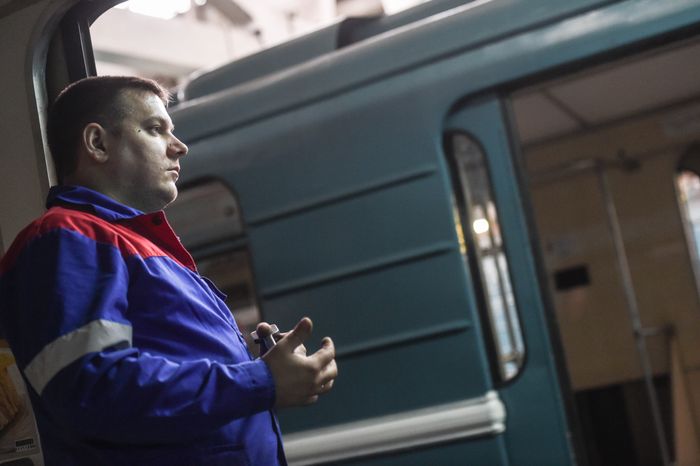 Кварцевание и мытье вагонов метро