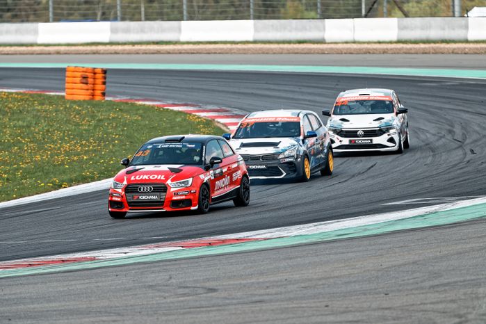 Гоночный уик-енд в Волоколамском округе на трассе Moscow Raceway