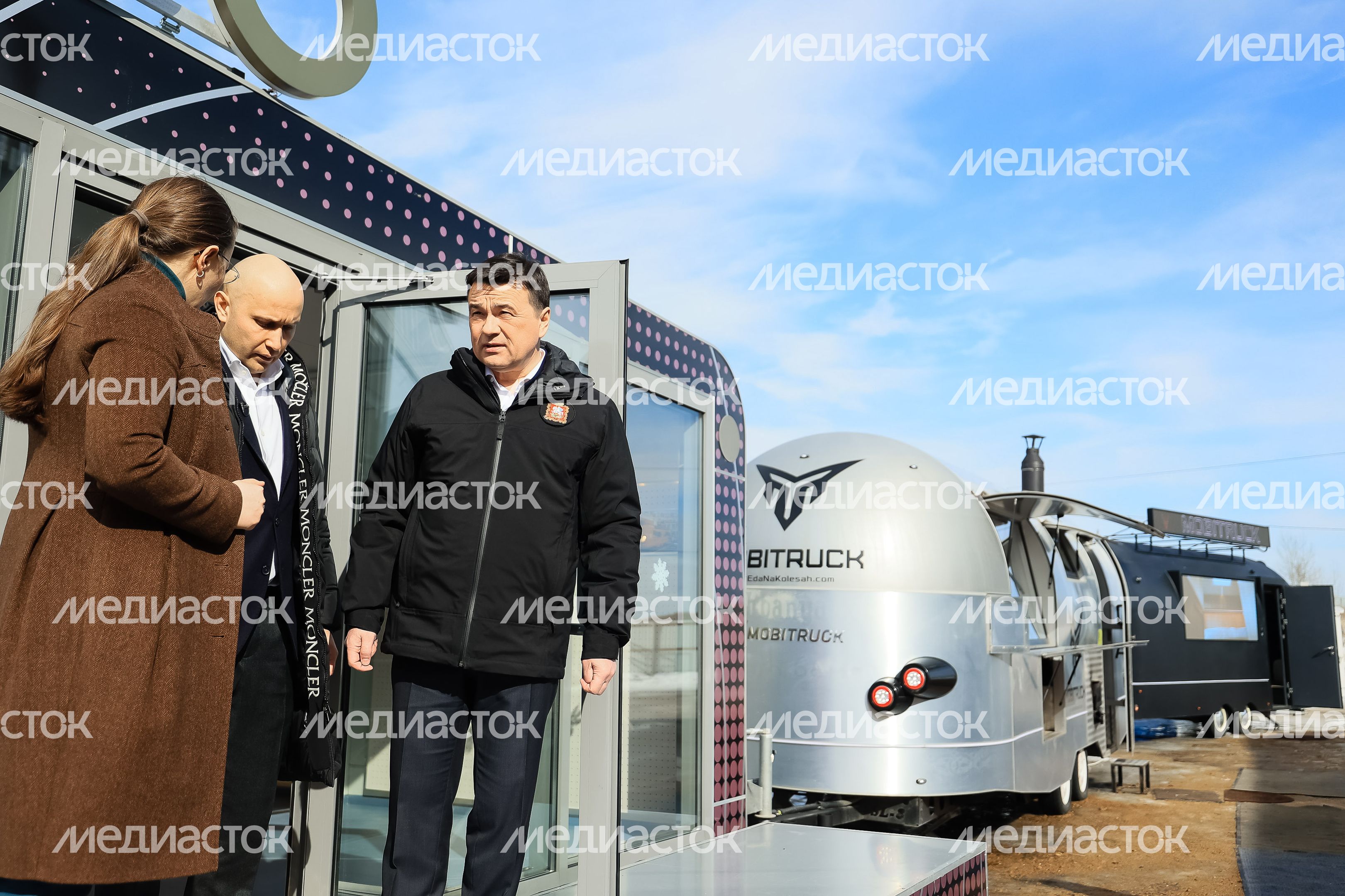 Посещение губернатором производства мобитраков в Истре