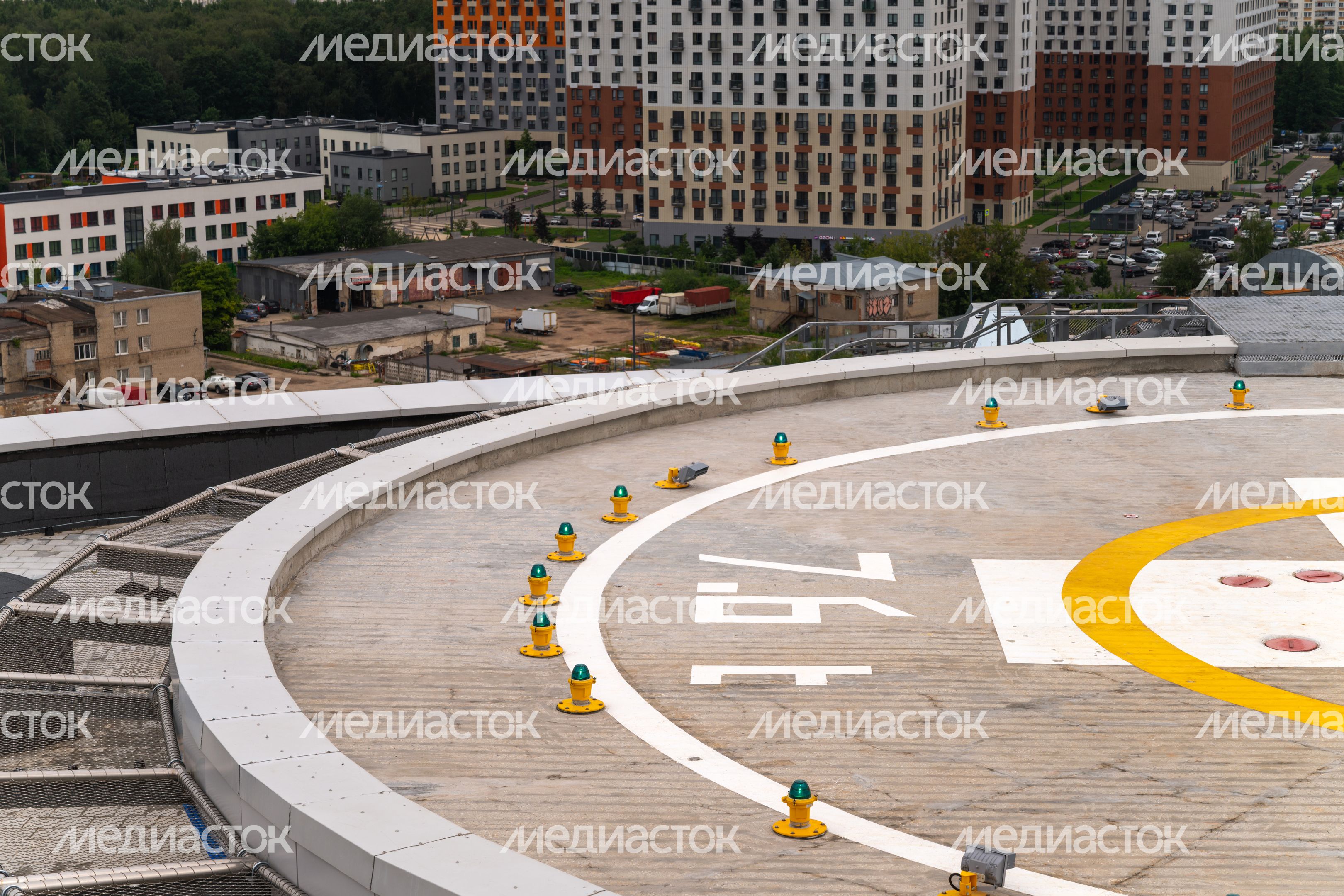 Вертолетная площадка для санитарной авиации в Детском клиническом центре им. Л.М. Рошаля в Красногорске Вертолетная площадка для санитарной авиации в Детском клиническом центре им. Л.М. Рошаля в Красногорске