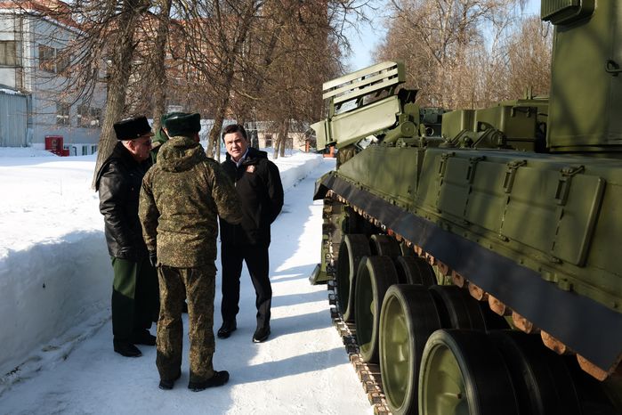 Андрей Воробьев поздравил военнослужащих 45-й отдельной гвардейской инженерной бригады