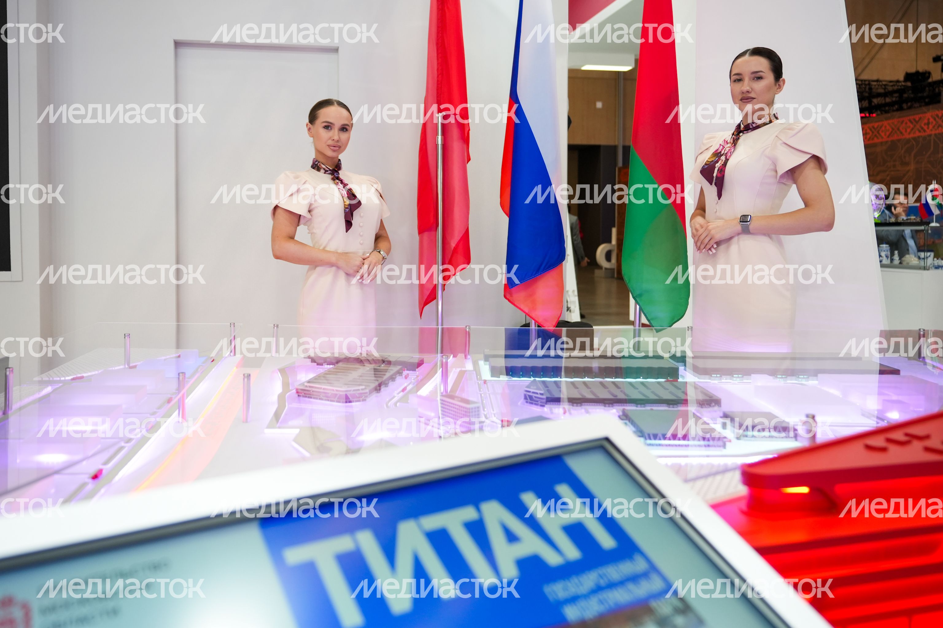 XIII Форум регионов Беларуси и России XIII Форум регионов Беларуси и России