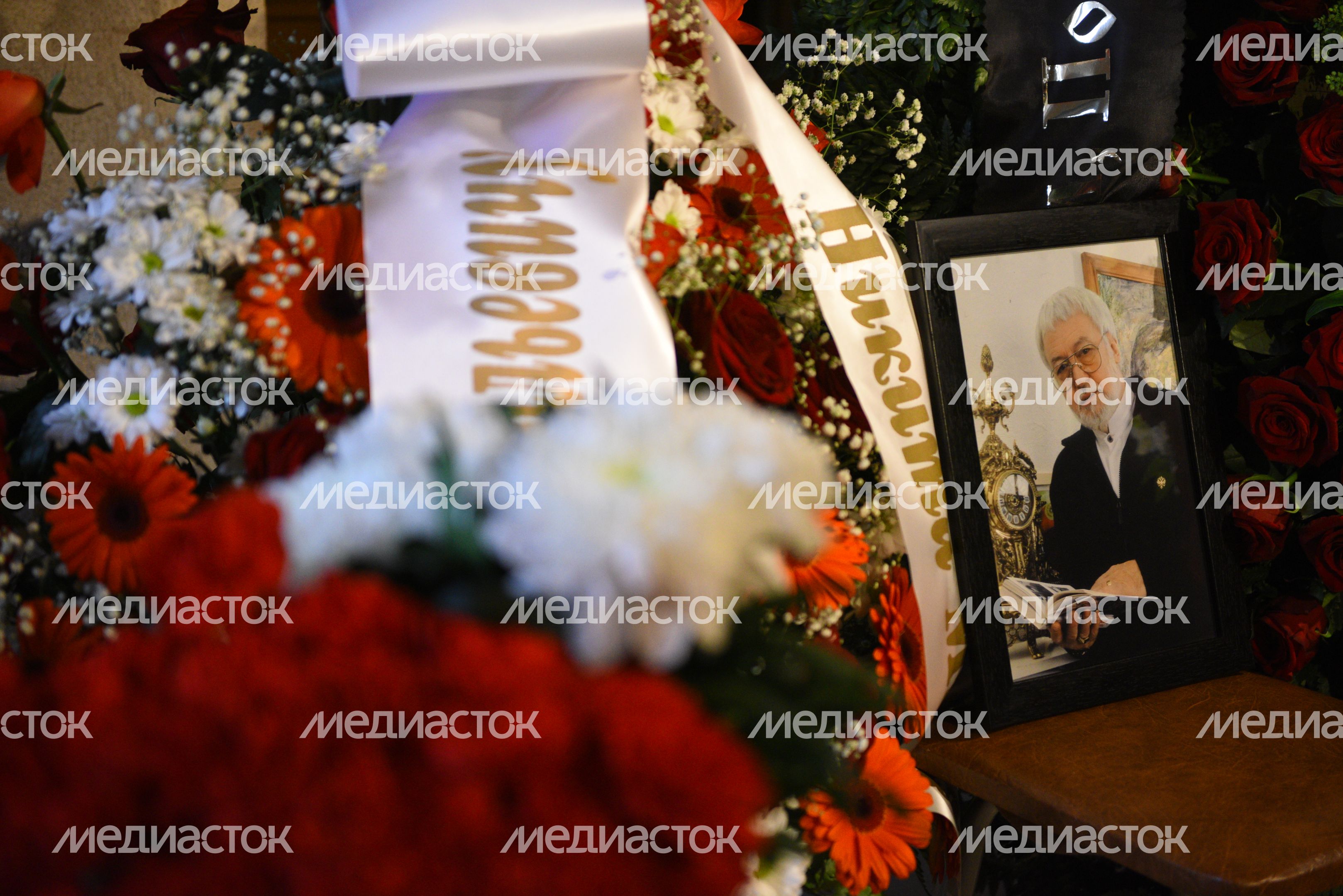 Церемония прощания с режиссером Георгием Юнгвальд-Хилькевичем в Москве