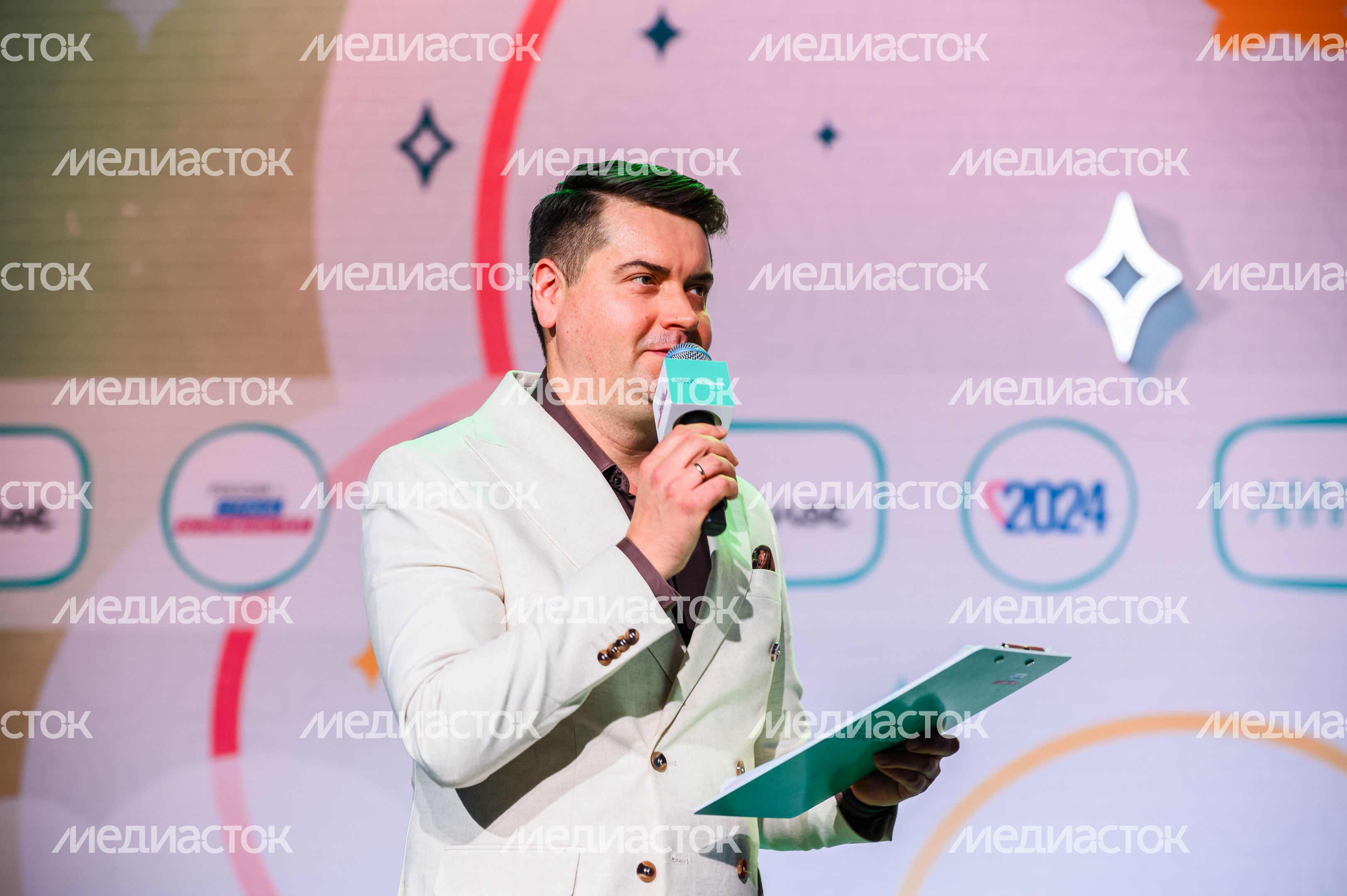 Окружной полуфинал конкурса "Это у нас семейное"