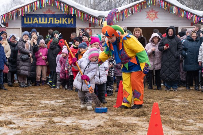 Масленица в парке "Захарово". Одинцовский округ