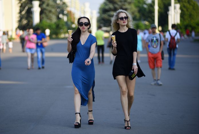 Горожане отдыхают на ВДНХ