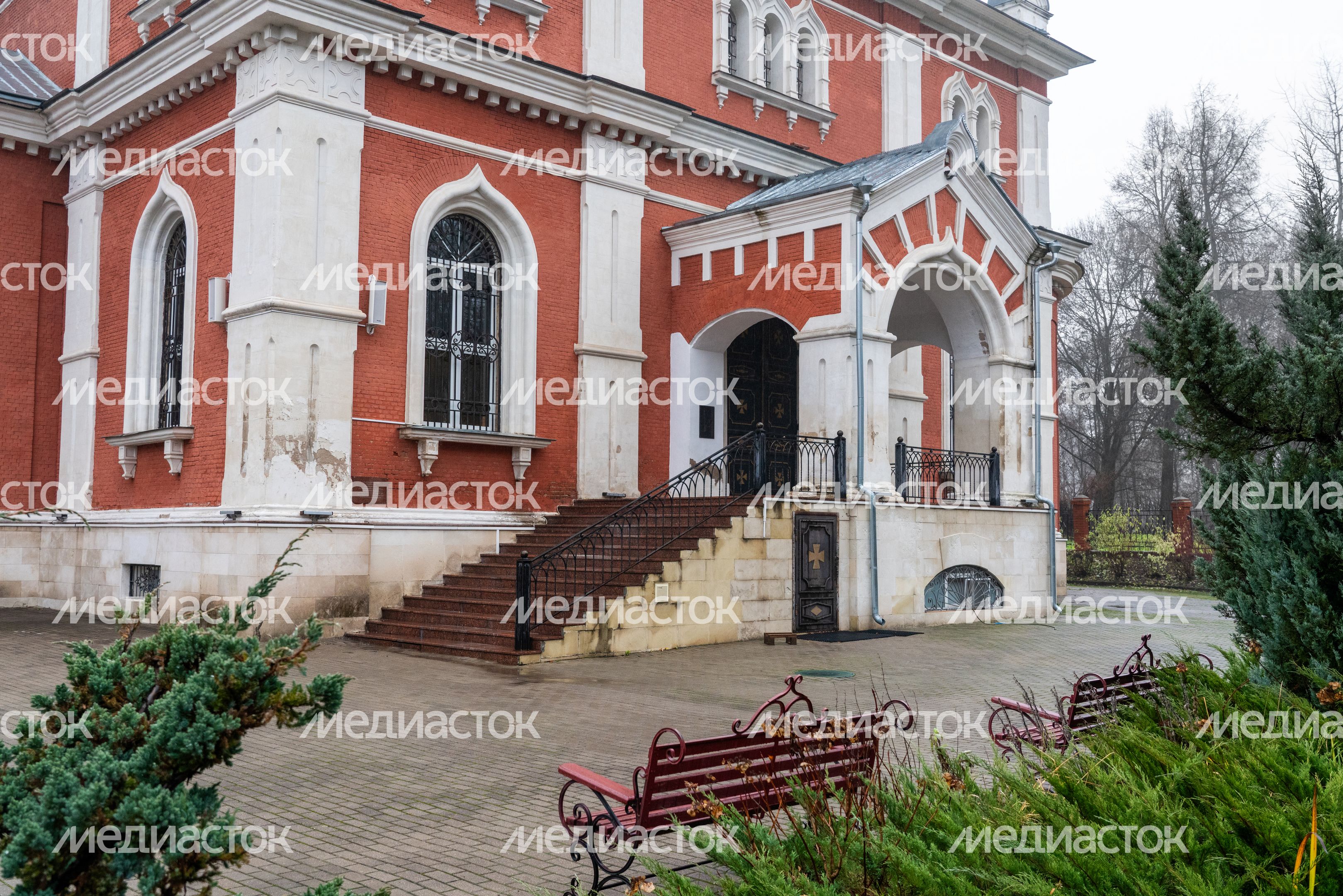 Церковь Всех Святых в Серпухове