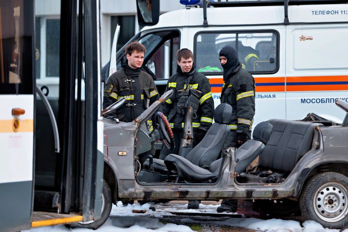 Учения Мособлпожспаса совместно с медициной катастроф по ликвидации последствий массового ДТП в Чехове