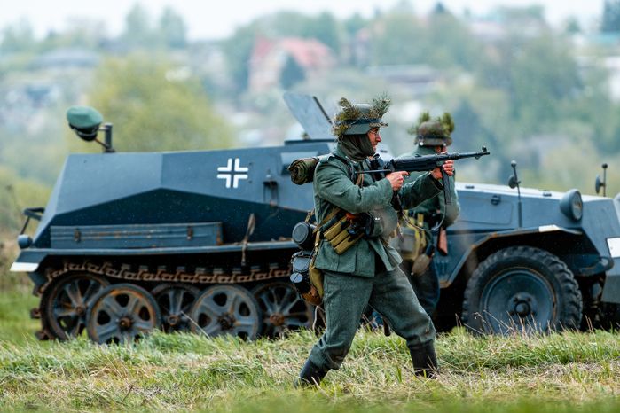 XIX Военно-исторический фестиваль "Огненная дуга" в Ступино