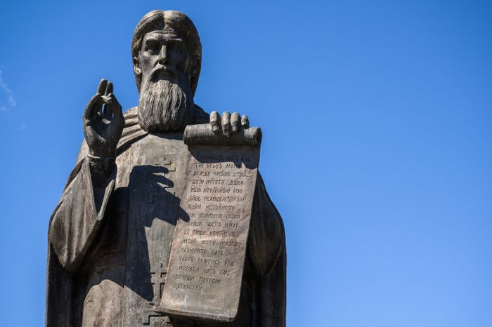 Солнечная Свято-Троицкая Сергиева лавра
