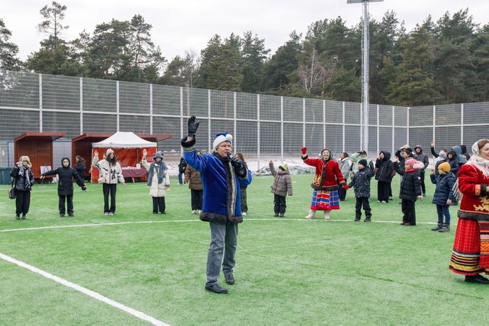 Спортивно-развлекательное мероприятие «Бегущие по снегу» в Кузьминском лесопарке в Котельниках