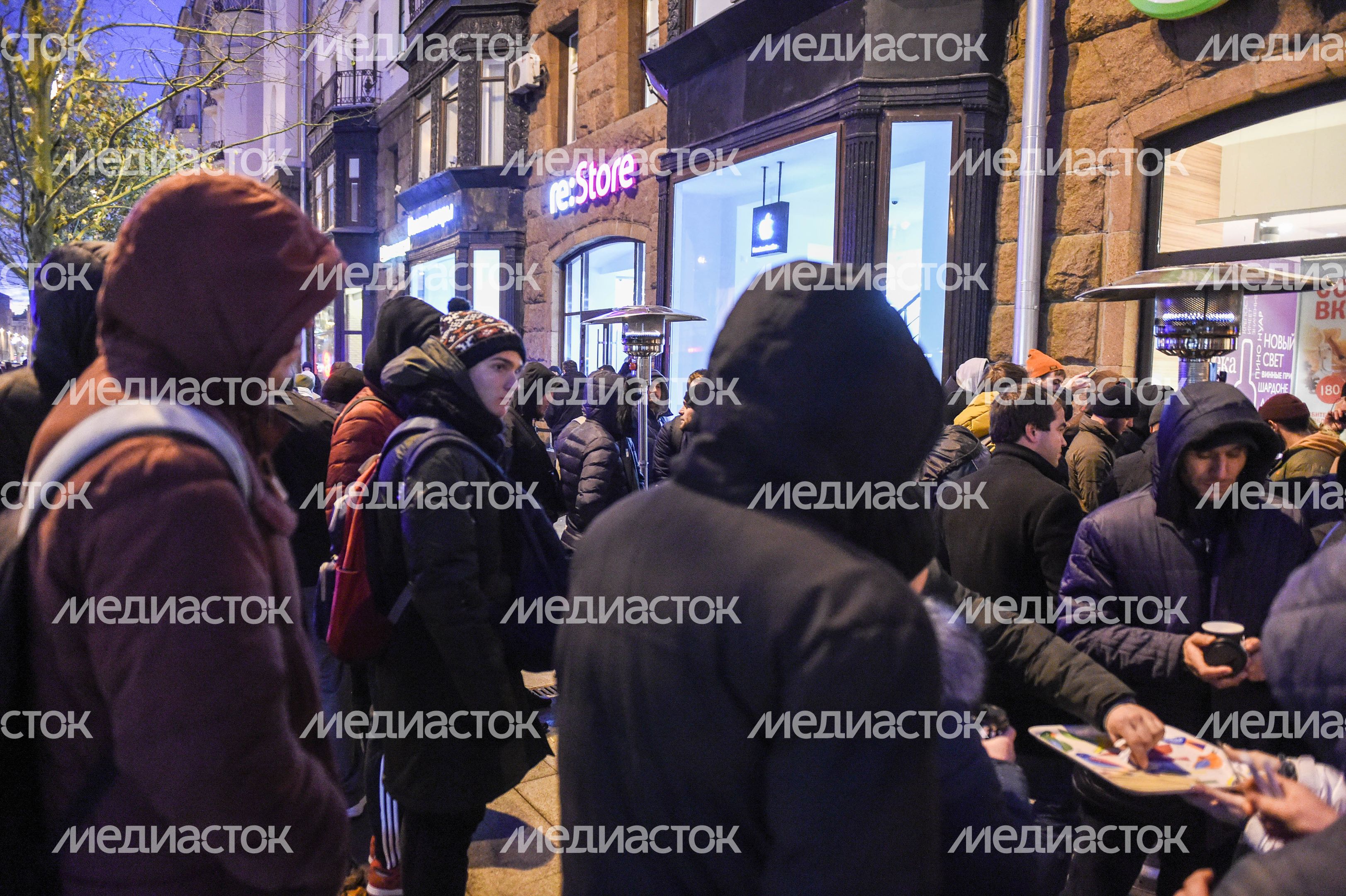 Старт продаж iPhone X в Москве