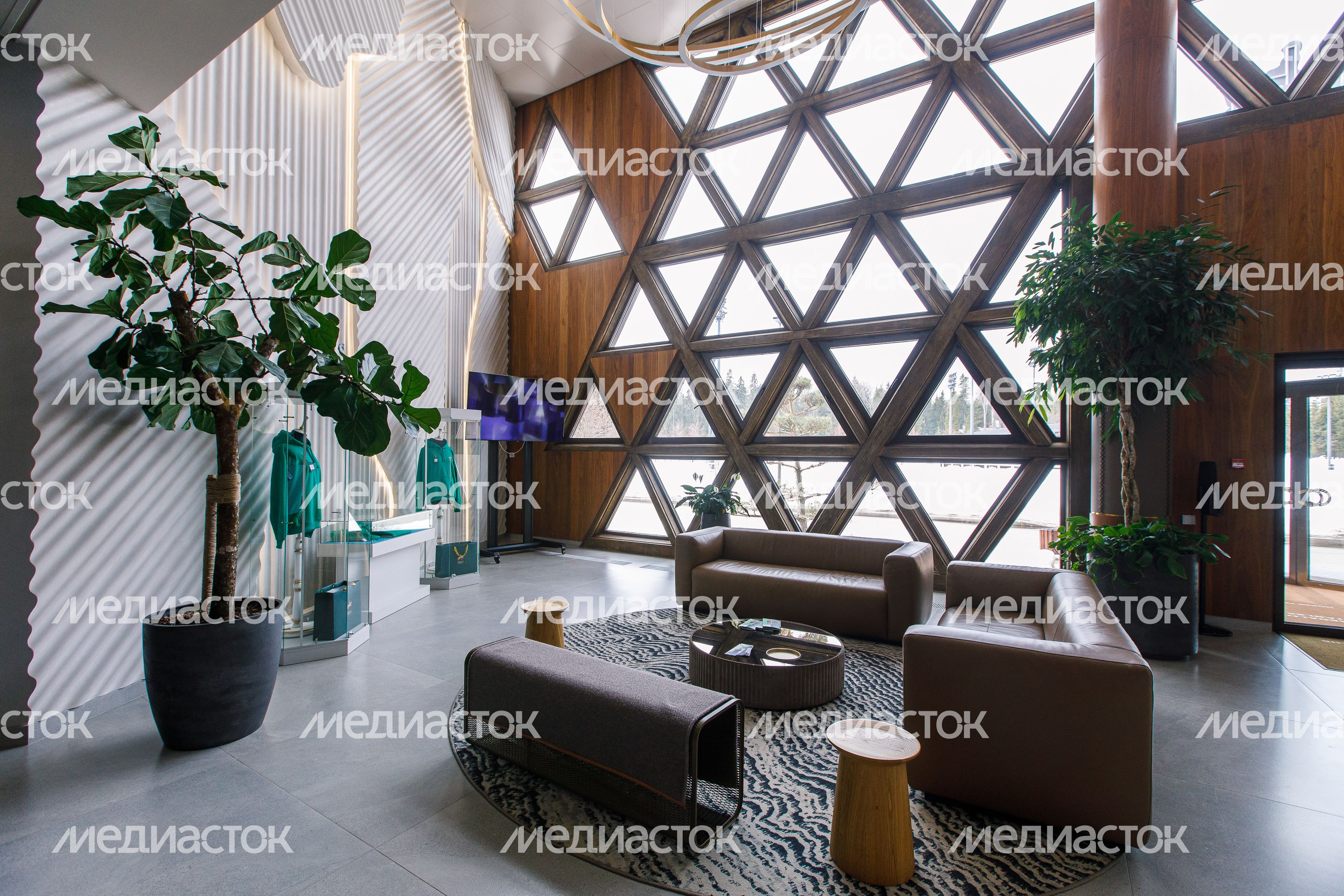 Конноспортивный комплекс Emerald Stables в Клину