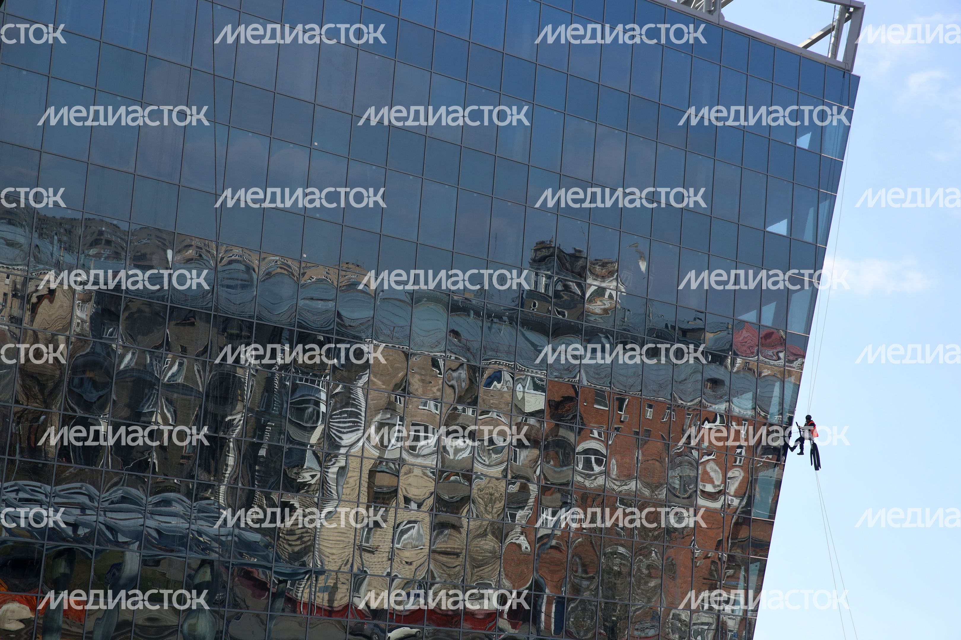 Завершающий этап строительства стадиона ЦСКА в Москве