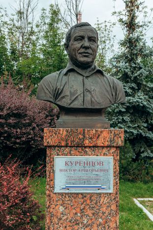 Памятник Одинцу боярину