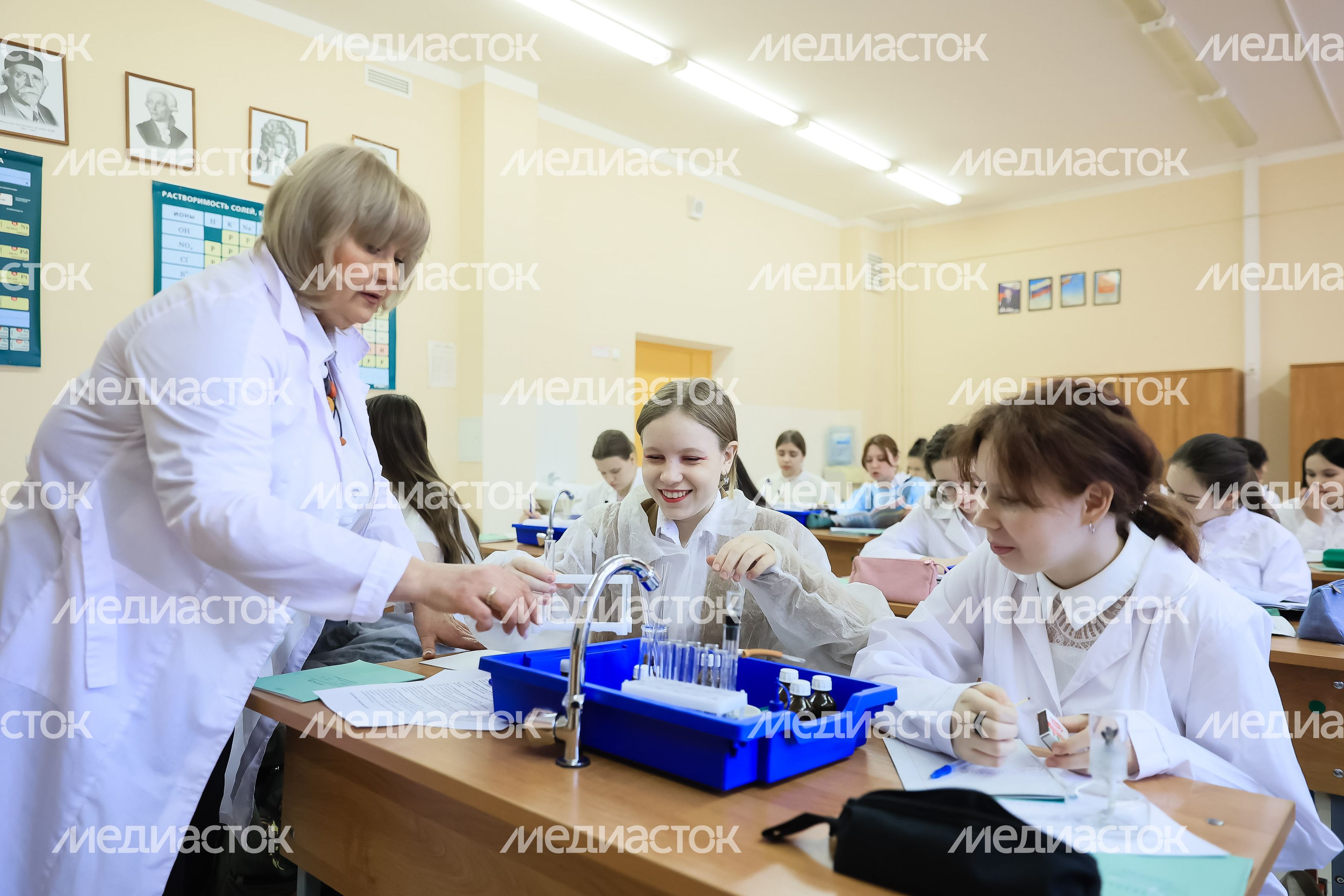 Встреча Губернатора Подмосковья со школьниками из Балашихи, чьи близкие находятся в зоне СВО