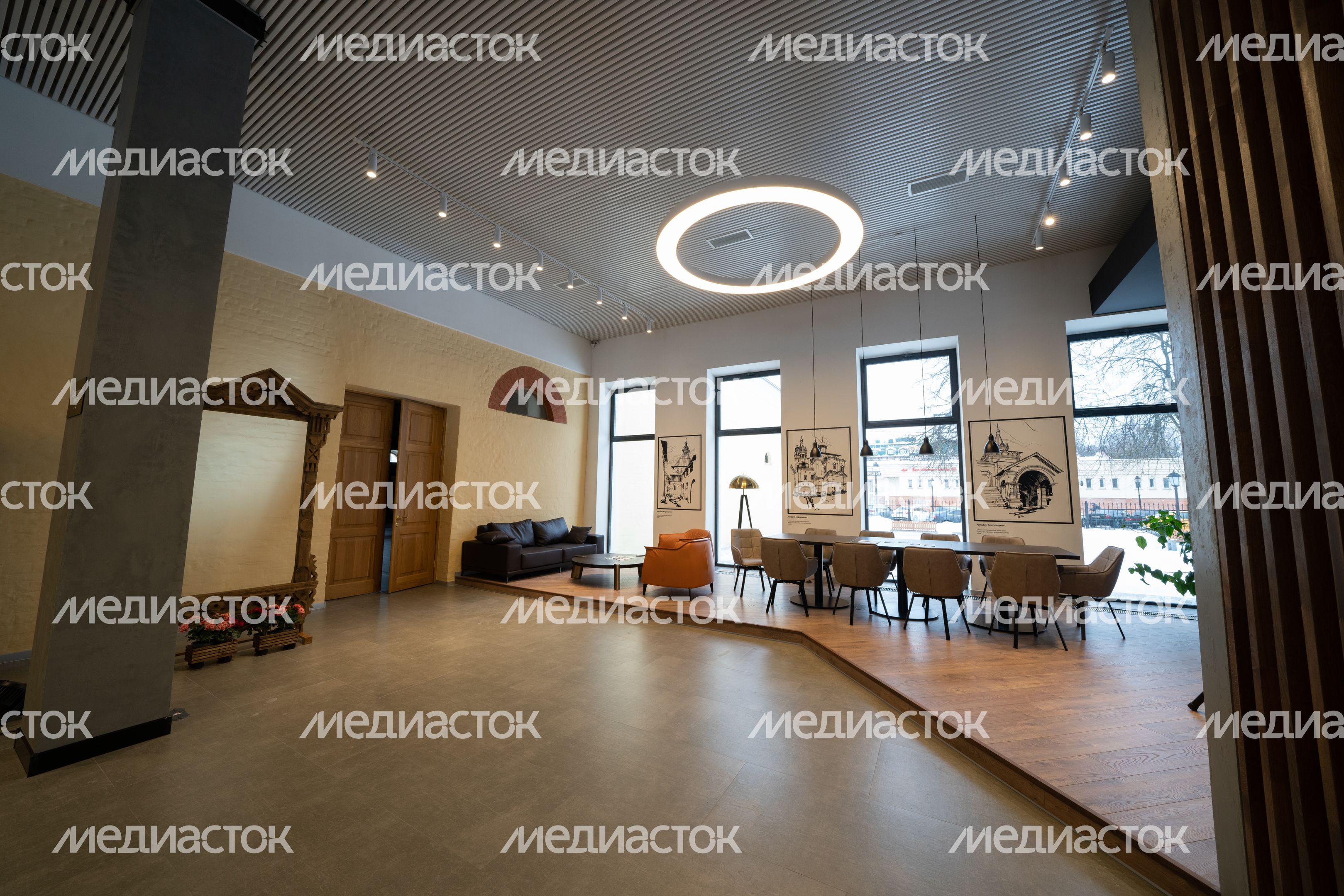 Звенигородский манеж Звенигородский манеж
