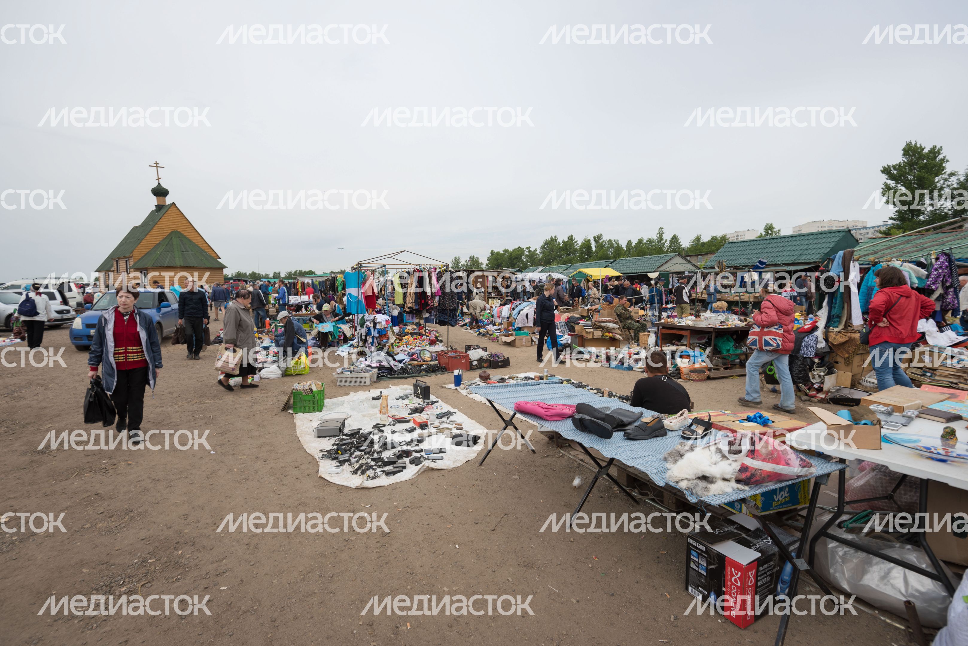 Блошиный рынок «Левша» в Новоподрезково