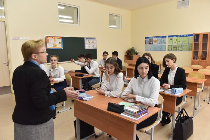МОУ СОШ №35 г. Подольск. Первый день учебного процесса школе.