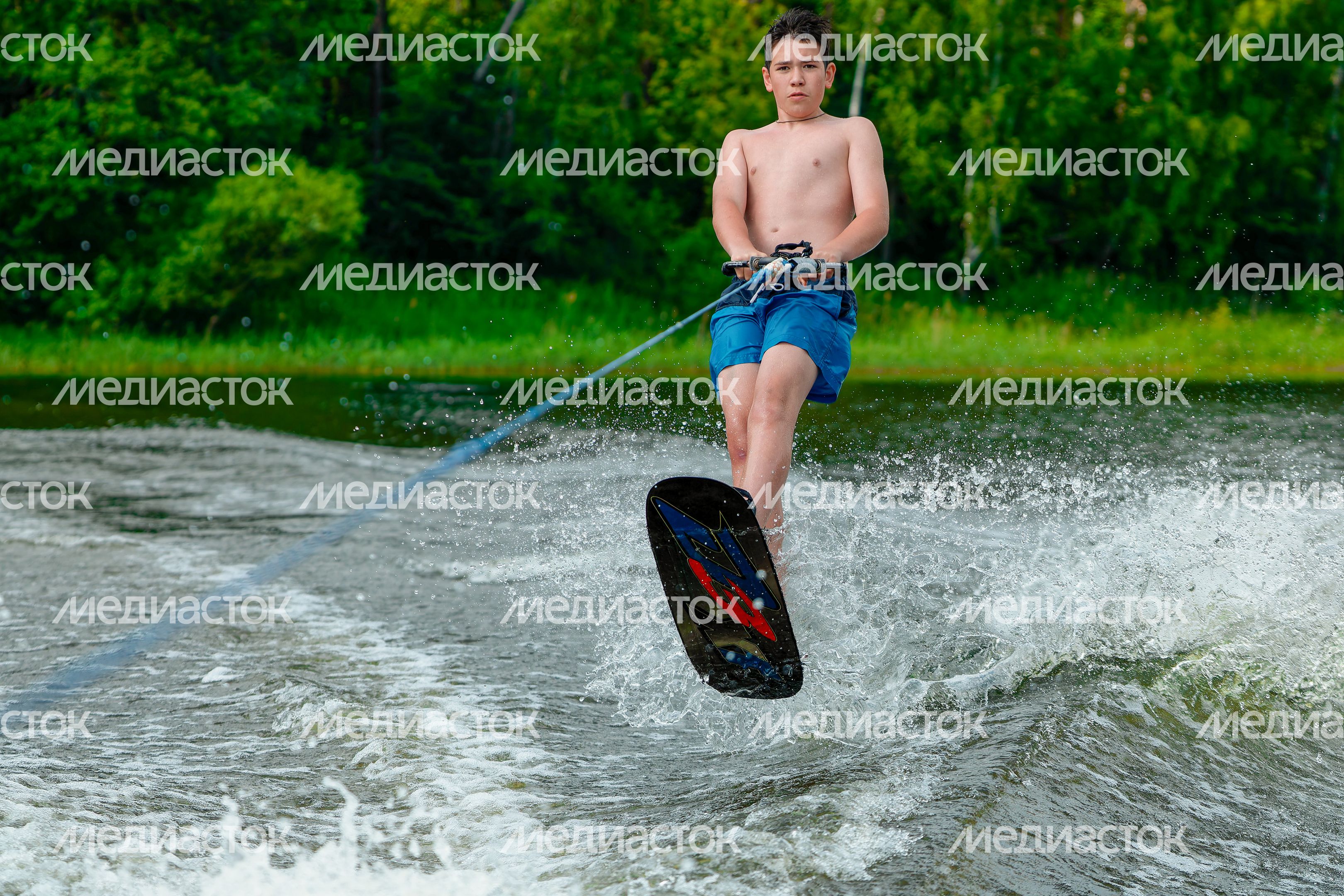 Чемпионат и Первенство Московской области по воднолыжному спорту на Истринском водохранилище в Солнечногорске Чемпионат и Первенство Московской области по воднолыжному спорту на Истринском водохранилище в Солнечногорске