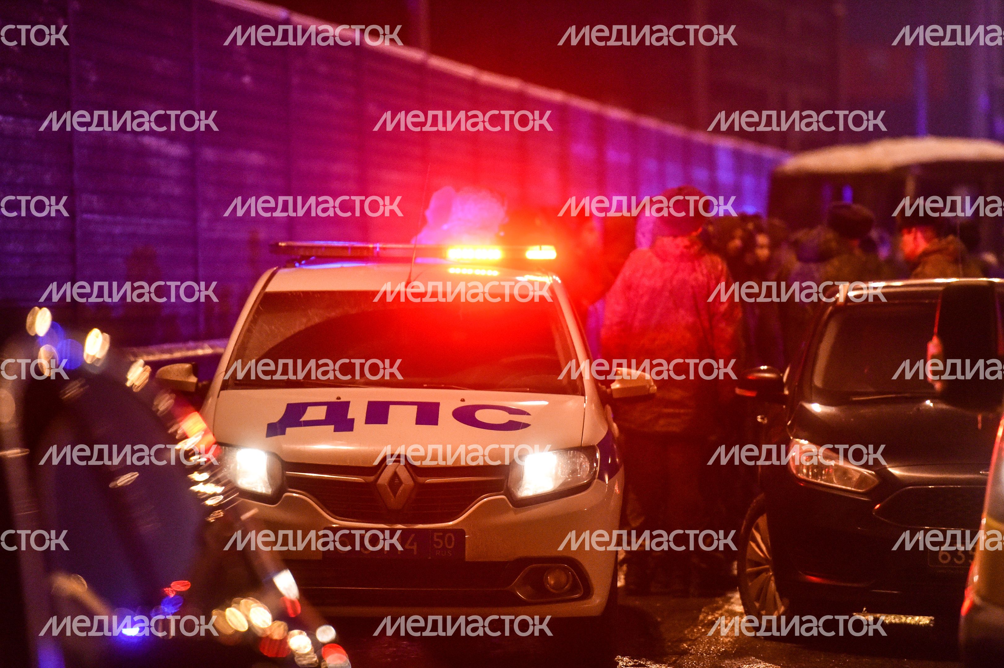 Кадры с места столкновения четырех автобусов и грузовика на Новорижском шоссе в Московской области