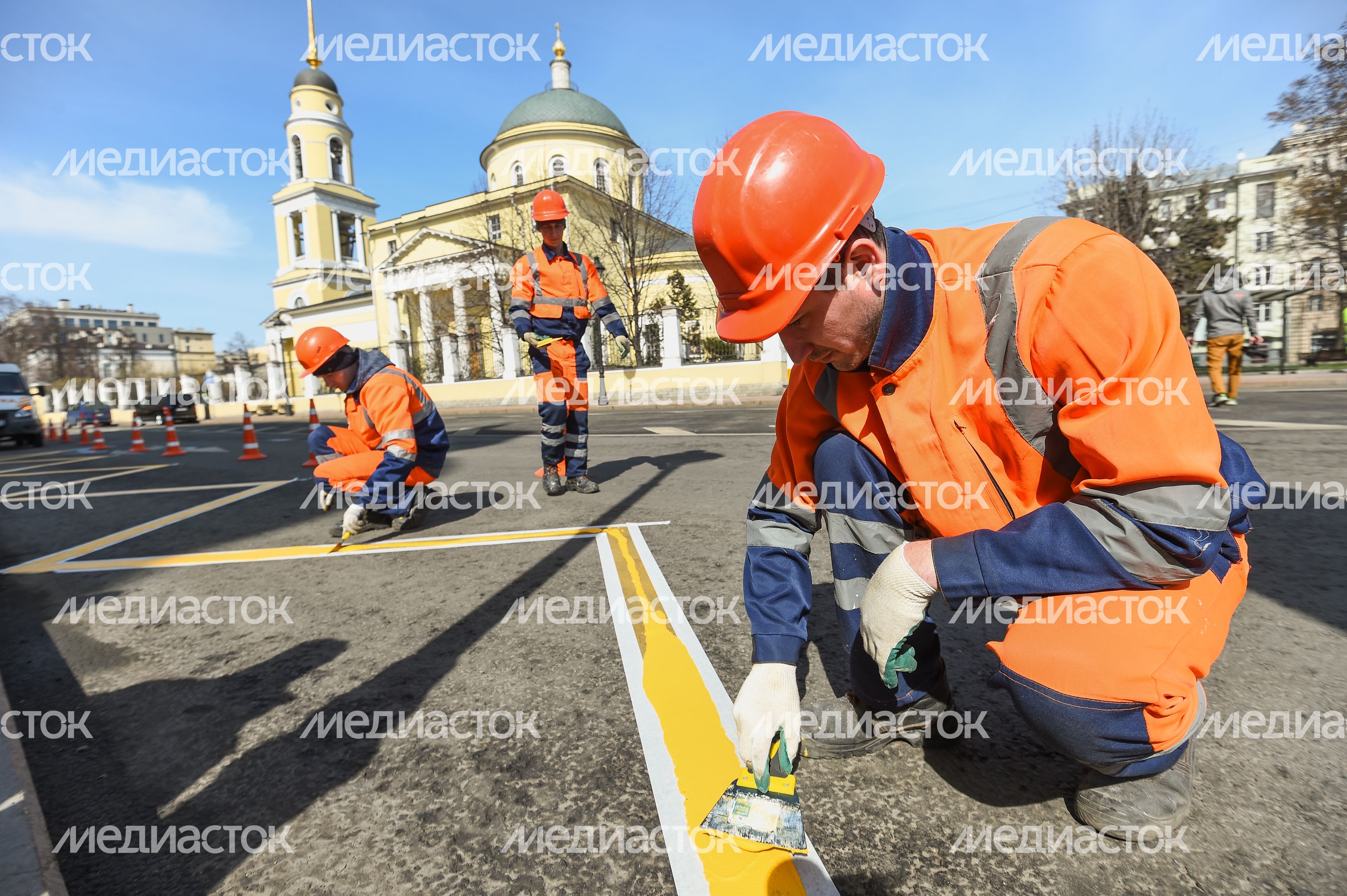 Нанесение дорожной разметки в Москве Нанесение дорожной разметки в Москве