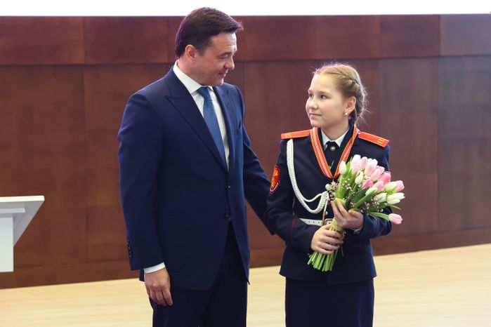 Поздравление Губернатором Подмосковья жительниц региона с Международным женским днем