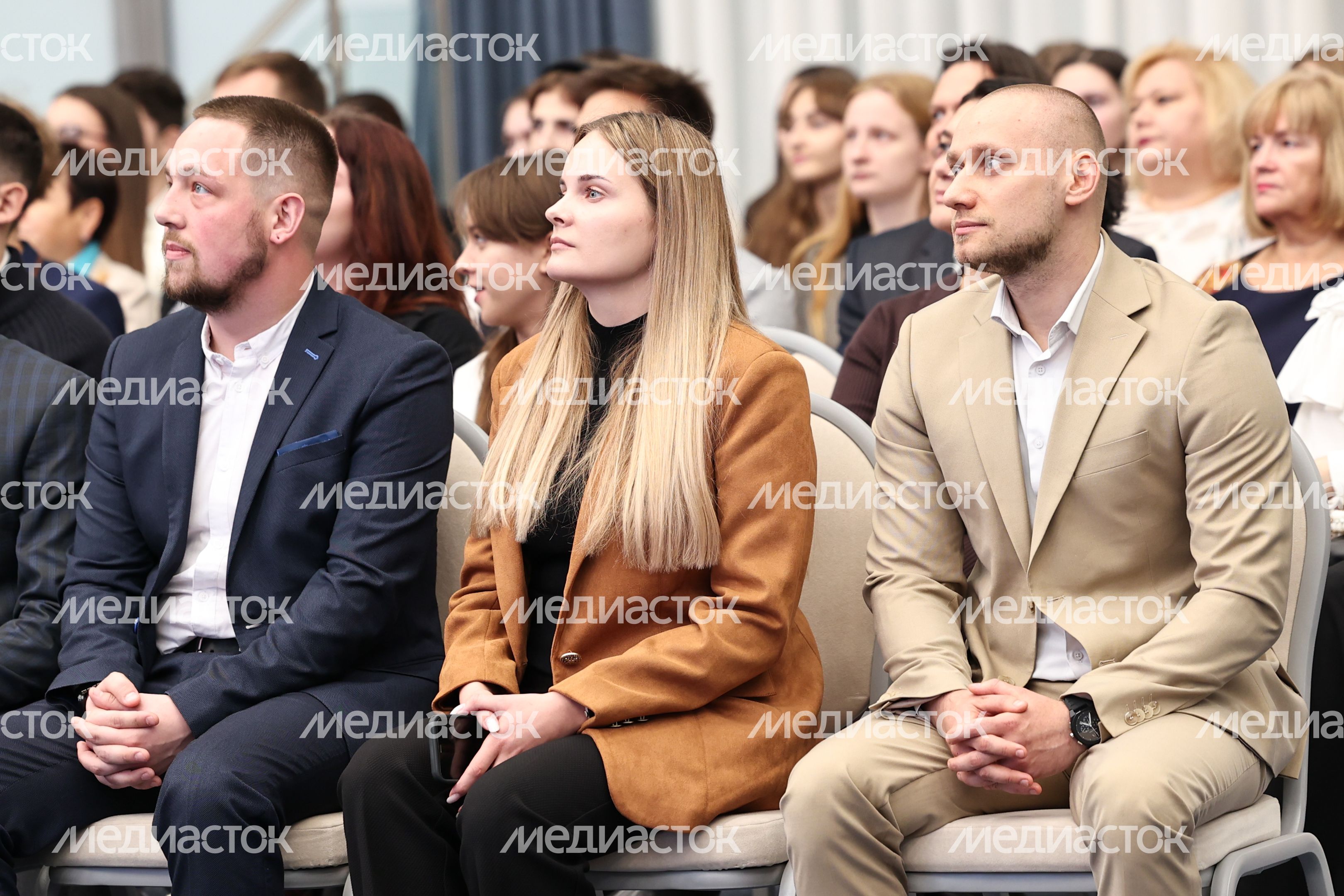 "Волонтёров Подмосковья" поздравили с Днем добровольца Московской области "Волонтёров Подмосковья" поздравили с Днем добровольца Московской области