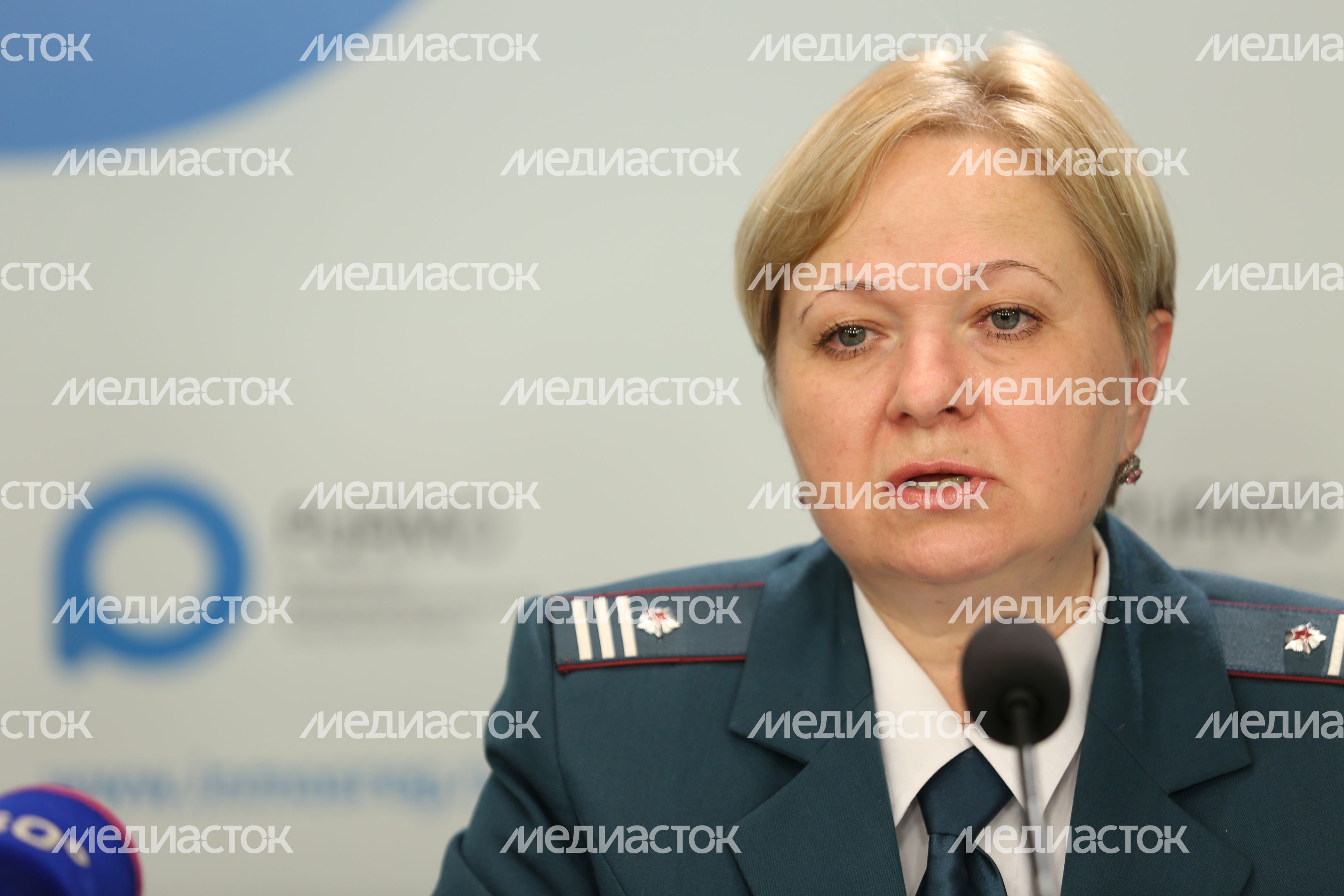 Пресс-конференция Елены Глазуновой в РИАМО