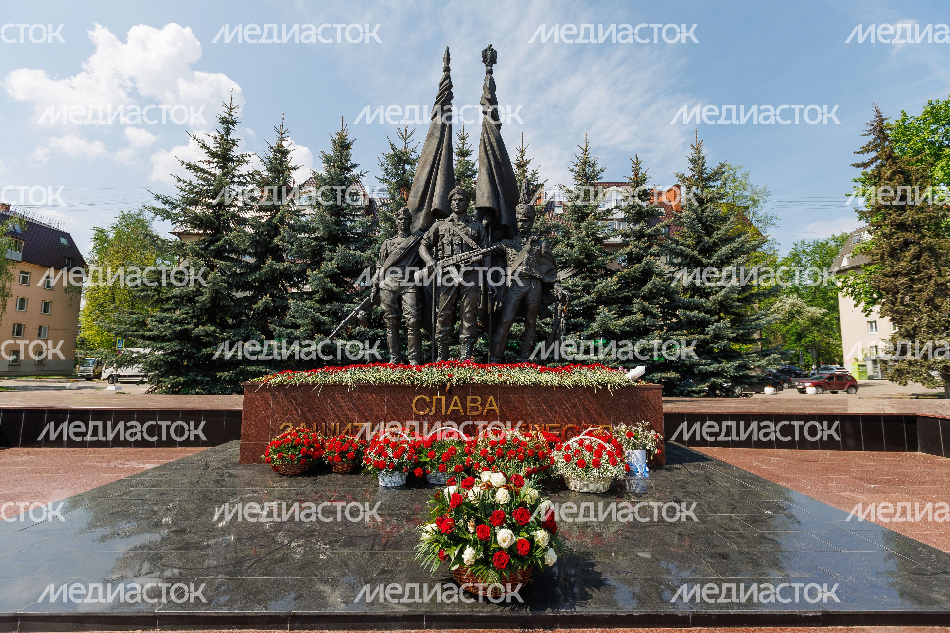 Памятник «Защитникам Отечества» на центральной площади Лыткарино Памятник «Защитникам Отечества» на центральной площади Лыткарино