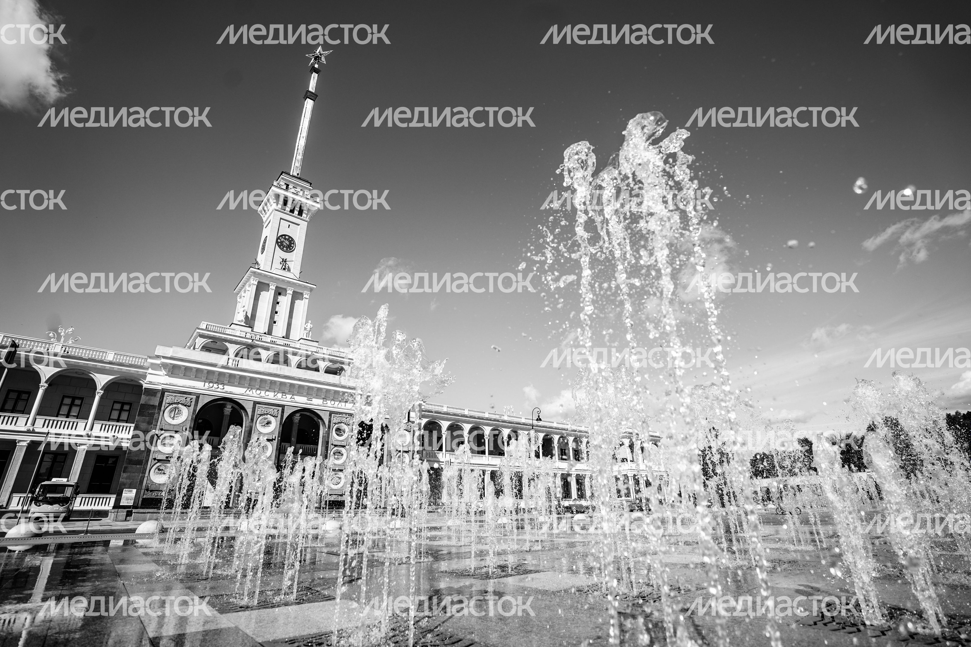 Северный речной вокзал в Москве Северный речной вокзал в Москве