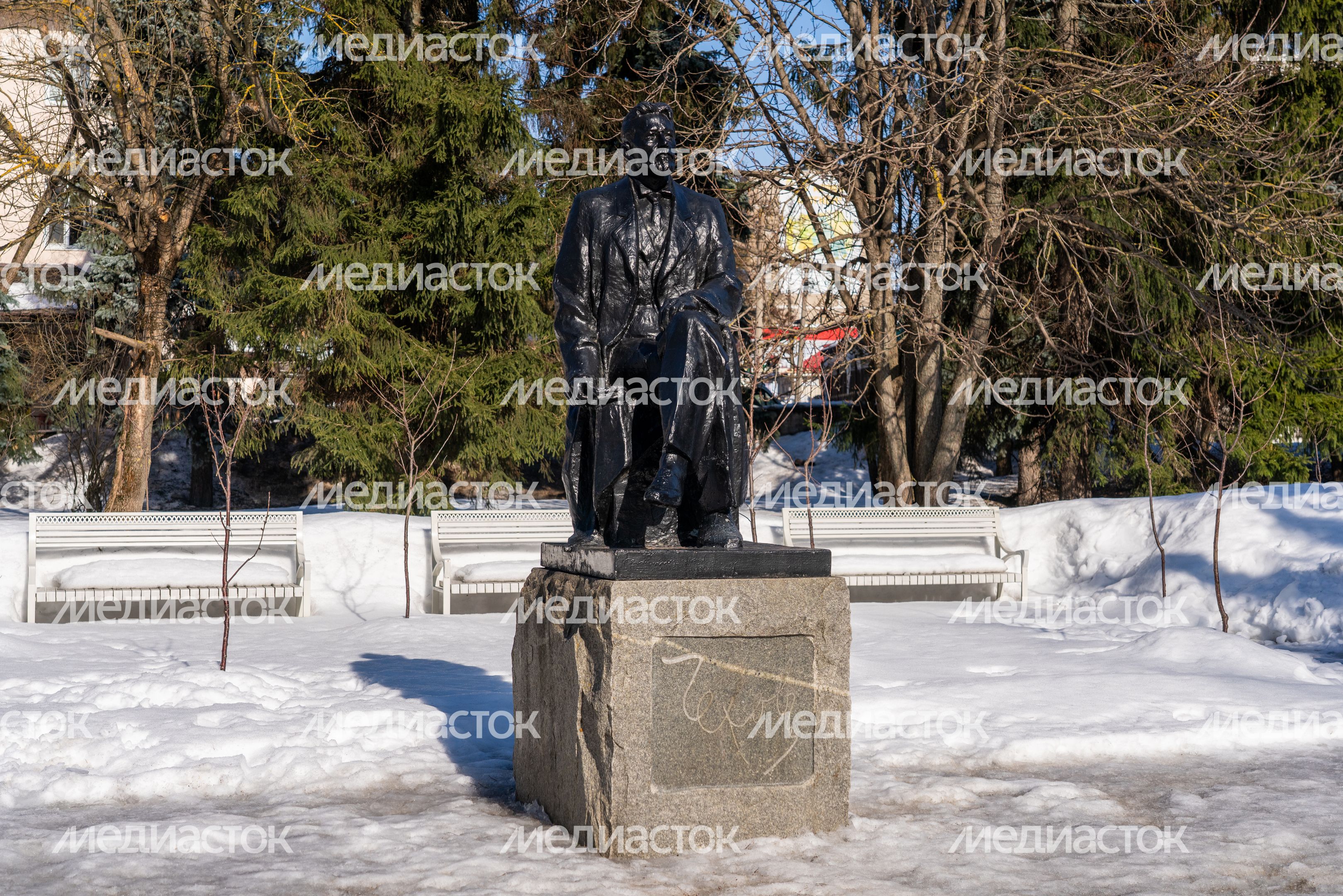 Памятник А. П. Чехову в Чехове Памятник А. П. Чехову в Чехове