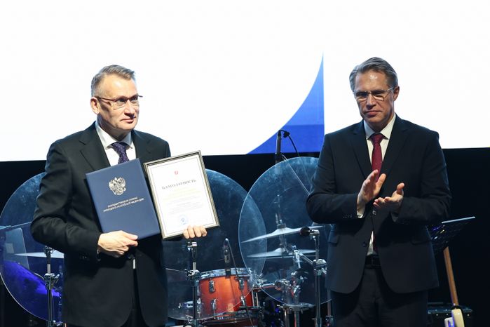 Михаил Мурашко поздравил коллектив МОНИКИ с юбилеем