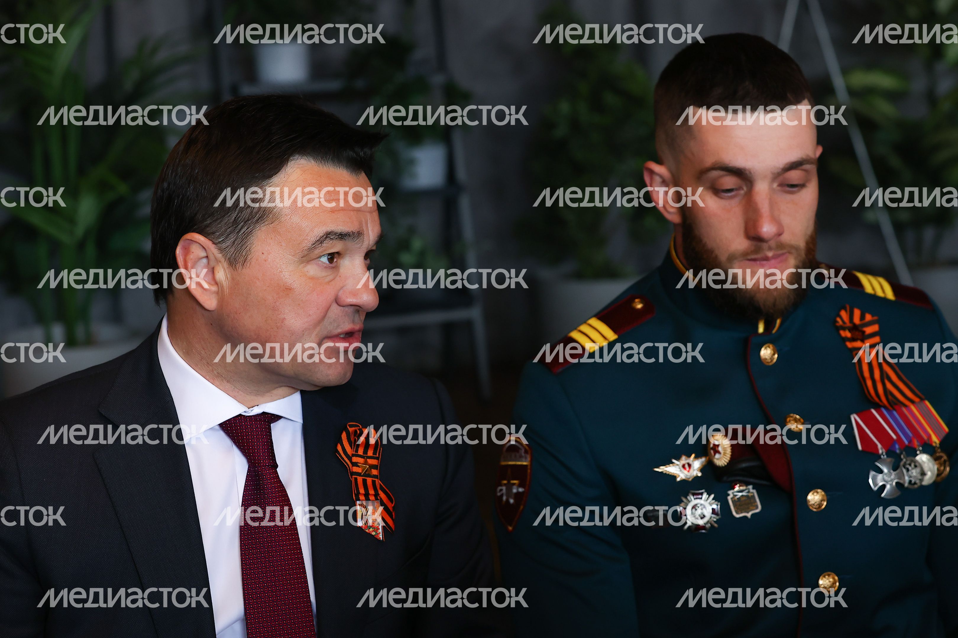 Возложение губернатором венка к Могиле Неизвестного Солдата
